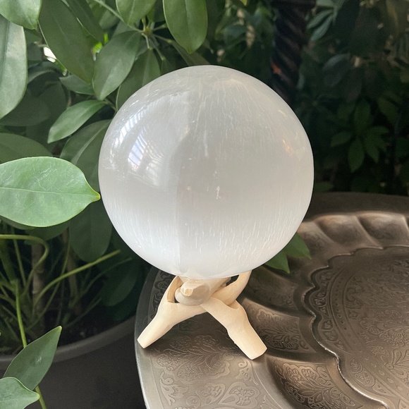 Extra Large White Selenite Sphere - Picture 1 of 5